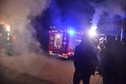 OSP Szynkielów ma nowy wóz strażacki. Witano go racami i fajerwerkami
